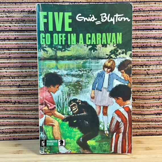 Vintage 1974 ‘Five Go Off In A Caravan’ by Enid Blyton / Knight Books Collectable Series / Number 5 / Adventure Story Book