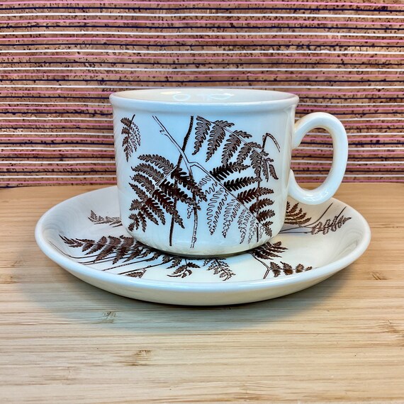 Vintage 1970s Royal Victoria ‘Wild Country’ 22.5 Cup and Saucer Sets / Retro Tableware / Brown Fern Pattern / Home Decor Accessory