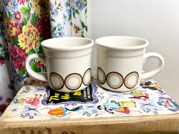 Pair Of Biltons Circle Design Cups. 1980s Vintage.