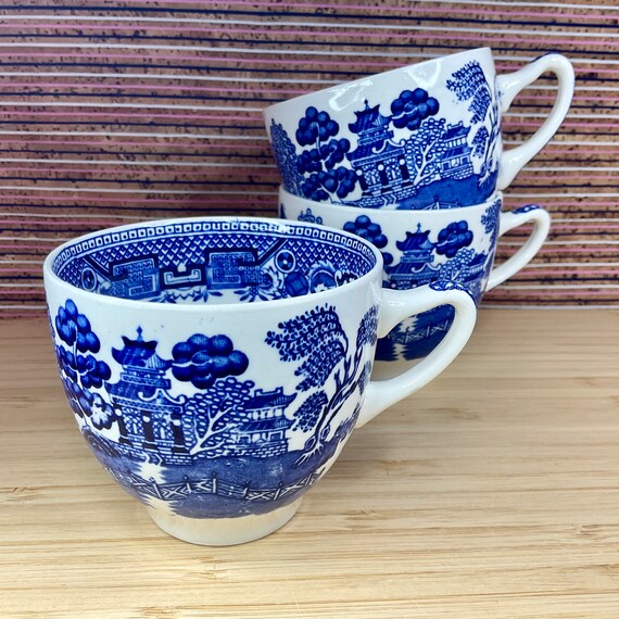 Set of 3 Swinnertons Willow Pattern Tea Cups with Rim Detail / Traditional Blue and White Crockery / 1960s Vintage  / Retro Tableware