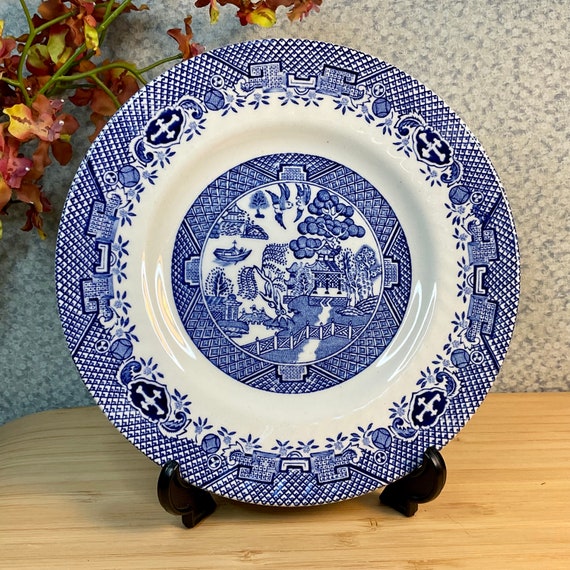 Vintage 1960s - 1970s Barratts Willow Pattern Side Tea Plates / Traditional Blue & White / Crockery / Retro Tableware / Home Decor Accessory