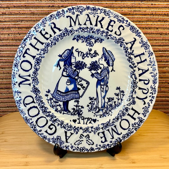 Vintage 1972 Royal Crownford ‘A Good Mother Makes A Happy Home’ Decorative Plate By Norma Sherman / Wall Decor / Mother’s Day / Retro Gift