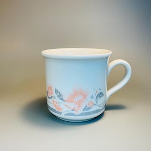 Biltons Coloroll Peach and Grey Floral Cup: Retro Kitchenware to Brighten Your Home Decor