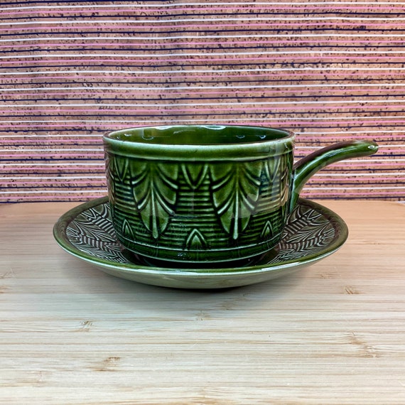 Vintage 1970s Olive Green Leaf Pattern Soup Bowl and Saucer Sets and Single Bowls / Retro Tableware & Kitchen Crockery / 70s Style Dining
