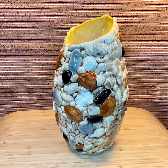 Sylvac 3358 23 cm Pebble Vase / 1960s - 70s Vintage / Retro Home Decor / Ceramic / Asymmetric/ Stone Effect / Collectable / Medium Size