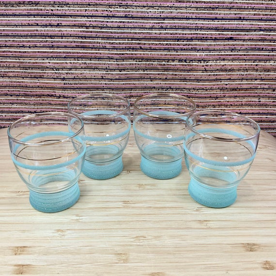 Set Of 4 Pastel Green Larger Size Frosted French Shot Glasses with Gold Trim  / Liqueur Glasses / Retro Mid Century Glassware / Drinkware