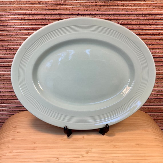 Vintage Wood’s Ware Beryl Green 1940s/50s 30 cm Oval Platter / Vintage Crockery / Wartime Ceramics / Kitchen / Tableware / Utility Ware