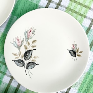 Vintage J and G Meakin Sol &#39;Night Club&#39; Dinner Plates - Mid Century Retro Glam Tableware with Pink and Blue Roses