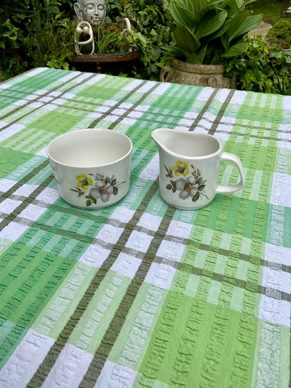 J and G Meakin Studio Yellow and Grey Floral Sugar Bowl and Milk Jug. 1960s Vintage.