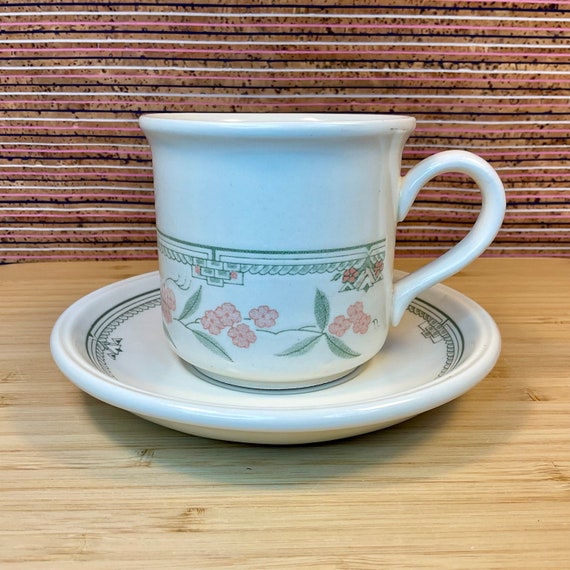 Vintage 1980s Biltons ‘Pagoda’ Cup and Saucer Sets / Peach and Green / Retro Tableware & Kitchen Crockery / Home Decor Accessory