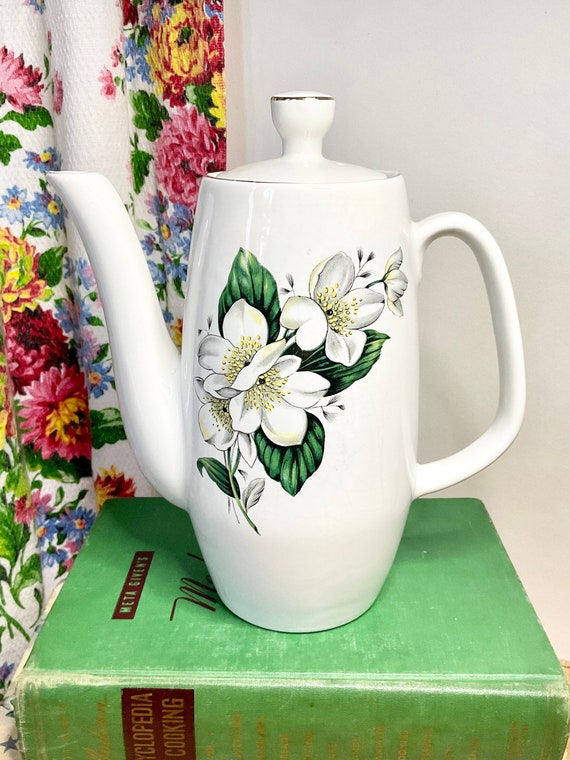 Sylvac ‘Alpine Rose’ Coffee Pot. 1960s Vintage.