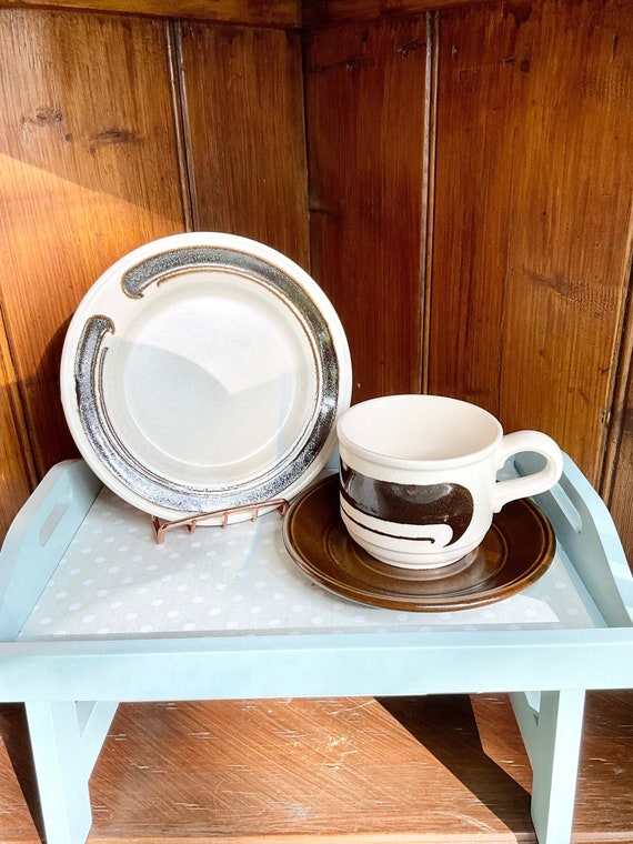 Kiln Craft Beige and Brown Cup and Saucer Sets and Side Tea Plates. 1970s Vintage.