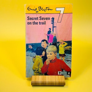 Annata del 1976 "Secret Seven On The Trail" di Enid Blyton / Serie da collezione Knight Books / Numero 4 / Storia d'avventura / Completa il tuo set