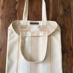 Basic and durable tote bag