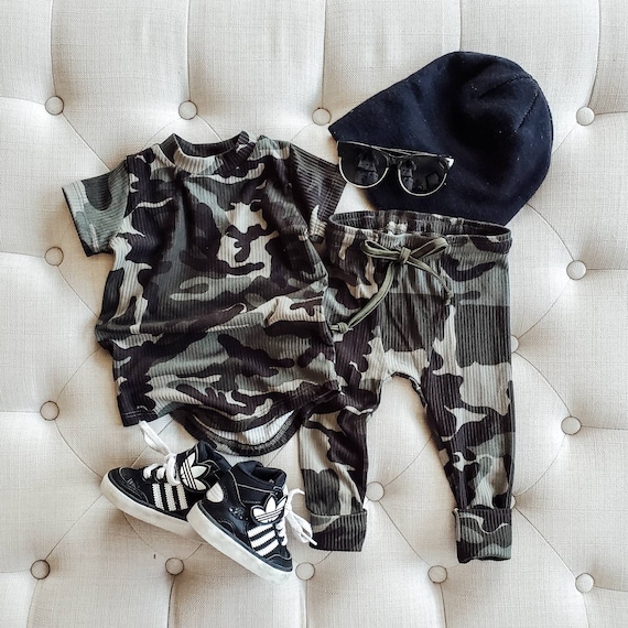 Kids camo ribbed knit lounge set/ baby lounge pants/ toddler round hem tee/baby lounge set/neutral lounge set/ kids lounge outfit