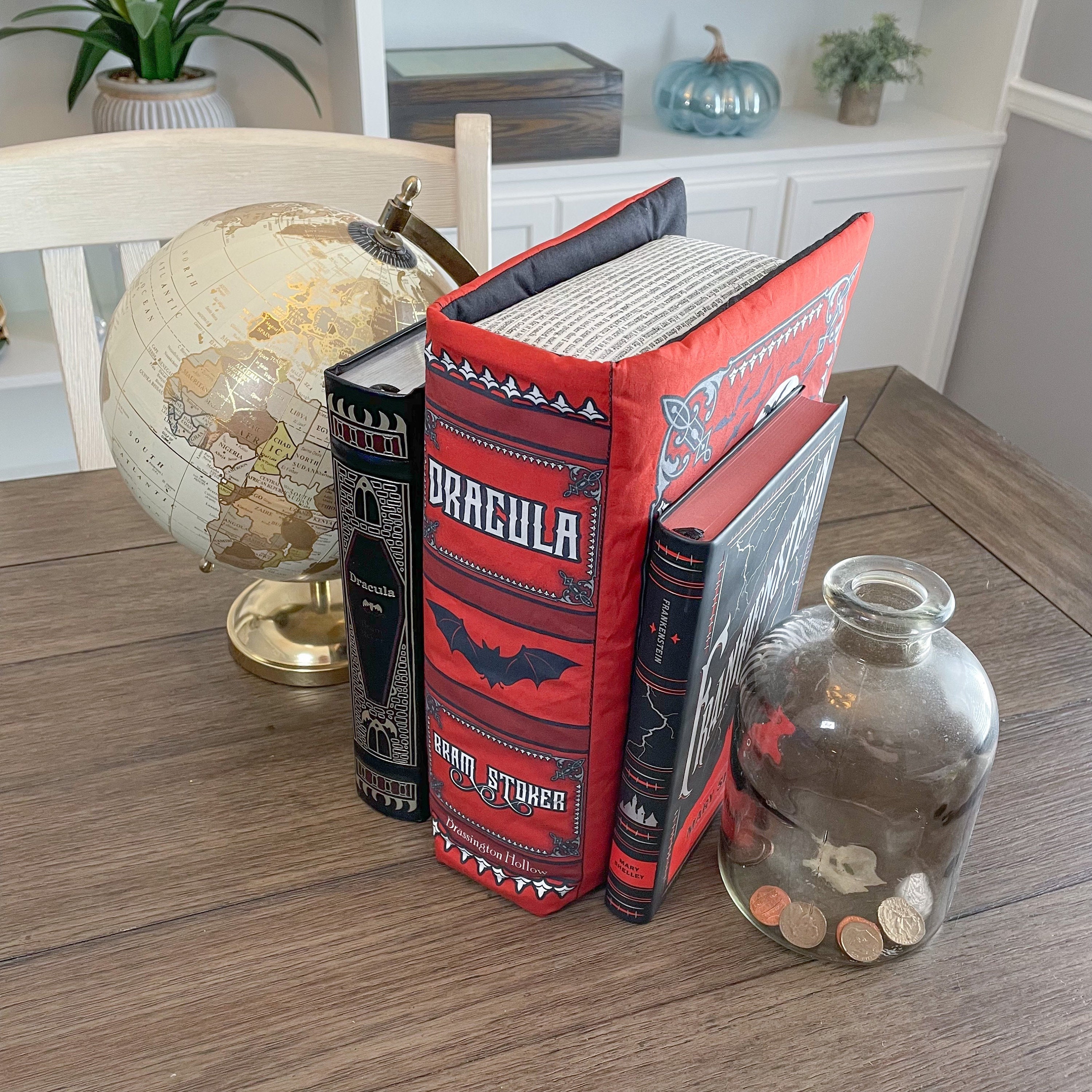Dracula Pillow Book