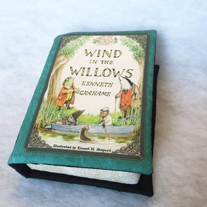 The Wind in the Willows Pillow Book