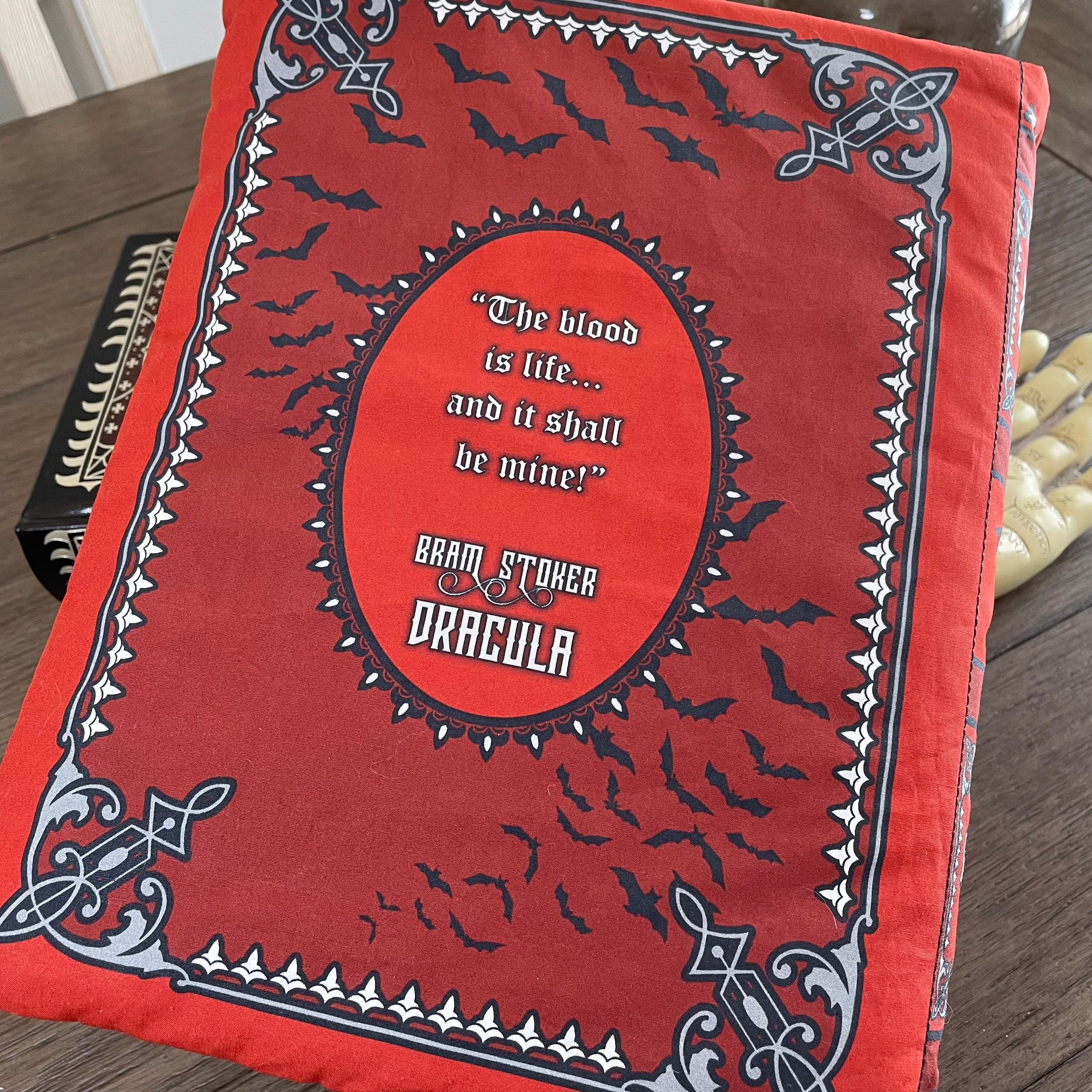 Dracula Pillow Book