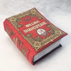 Shakespeare Pillow Book