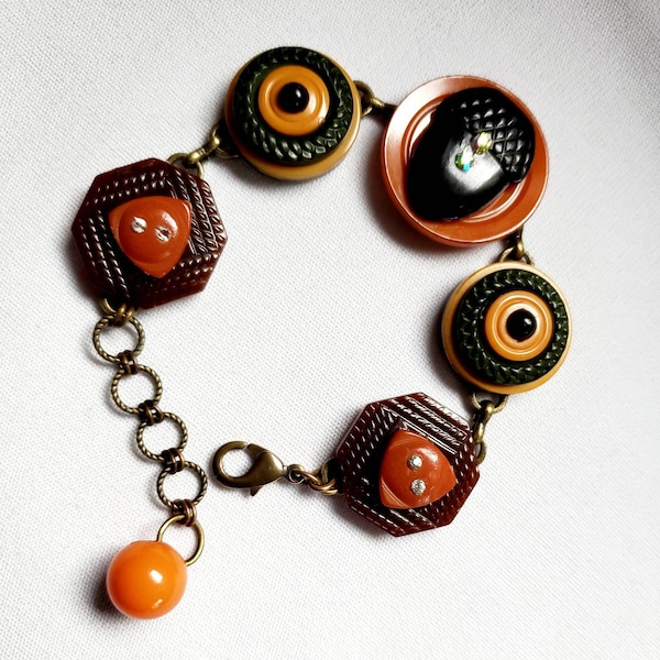 Bakelite Button Bracelet  Fall colors with Black Acorn and Stacked Buttons in Green, Butterscotch, Brown, Rust and Black