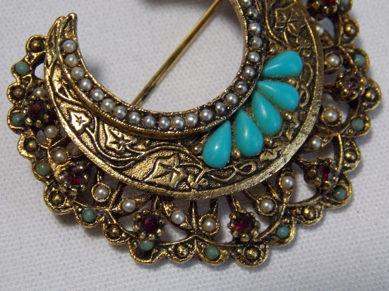 Seed Pearls and Red Rhinestones VG ART Vintage Filigree Pin and Earring Set with Turquoise
