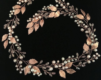 May include: A delicate rose gold hair vine with faux pearls and leaves. The vine is flexible and can be worn in a variety of styles.