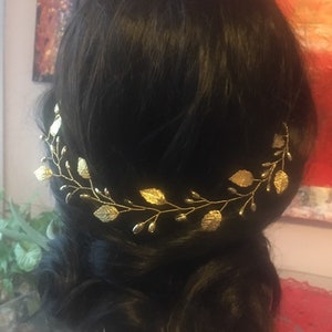Tocado de novia con hojas de oro: tocado de novia griego, tocado de dama de honor