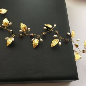 Tocado de novia con perla y hoja de oro: tocado de boda griego, tocado de dama de honor