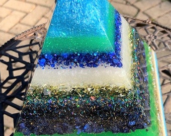Large Resin Blue Green, Gold, Turquoise & Pearl Pyramid