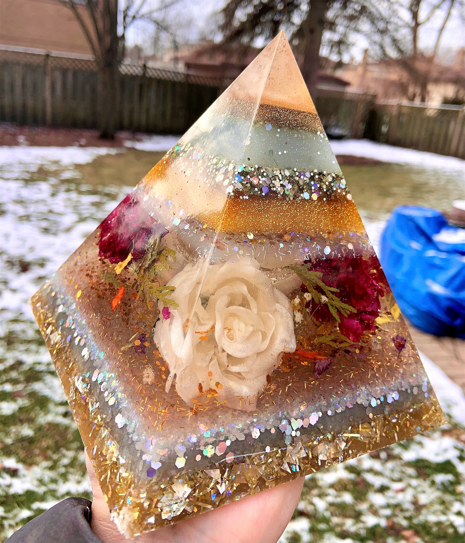Large Resin Flower & Glitter Pyramid Lamp in Shades of Gold Etsy