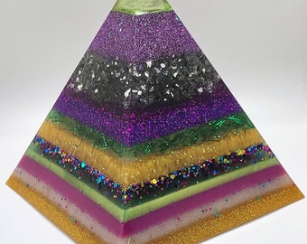 Large Resin Mardi Gras Colors (Purple, Green, Gold, for example with glitter) Pyramid