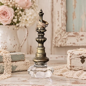 Vintage Glass Door Knob Ring Holder: Polished Brass Finial, 5" Tall Display