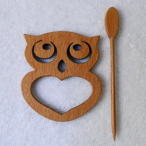 Solid wood owl Shawl Pin ,scarf,sweater image 4
