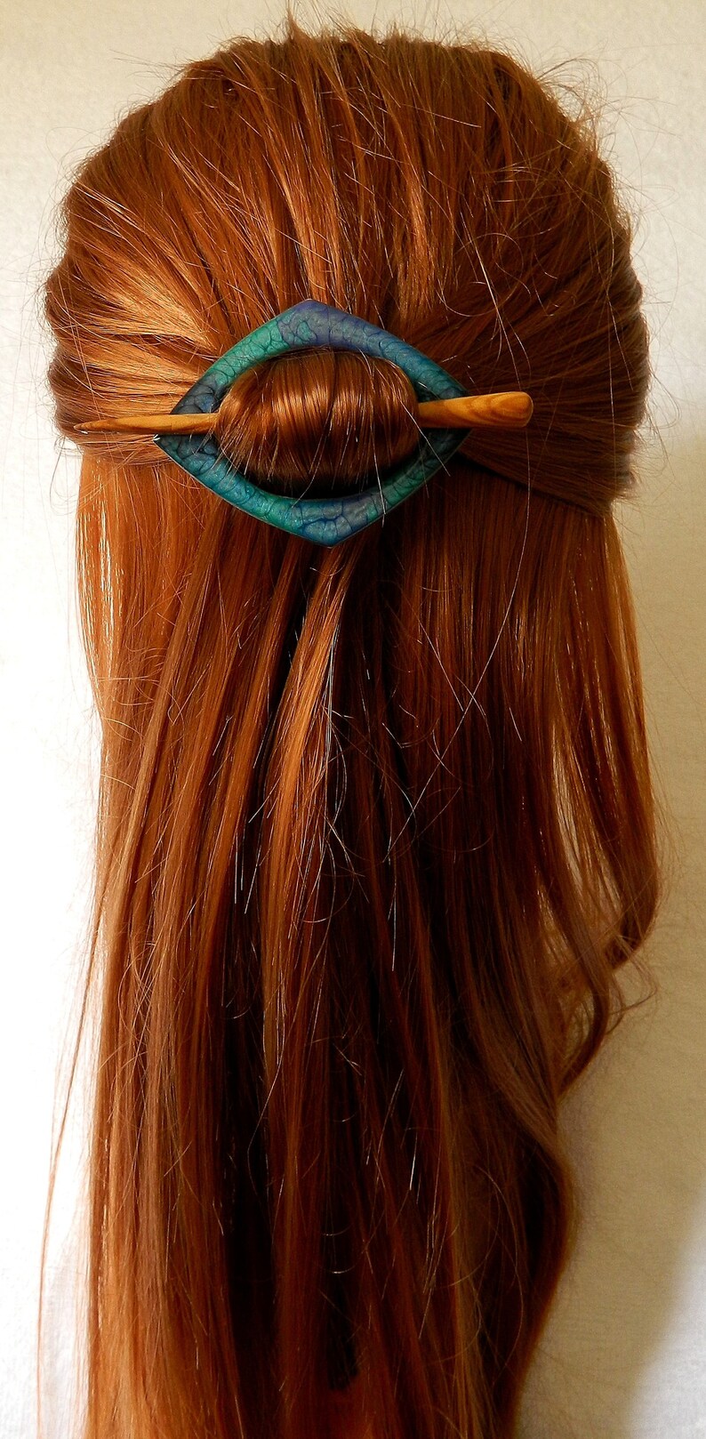 hair painted and lacquered by hand. jerseys Brooch for scarves