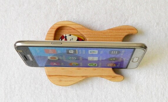 Phone case with guitar pick holder online