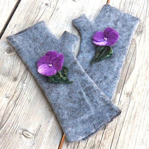 Fingerless gloves mittens - felted arm warmers - Christmas gifts for mother - Winter fall accessories - Wrist warmers - Winter felted gloves