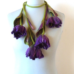 Felt flower Necklace, flower necklace, felt flowers, garlands, flower scarf, vine feltedWool Flower Cord, Floral Jewelry