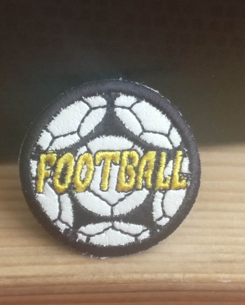 Wholesale Lot 40pcs Sport Soccer football sewing iron on patch DIY SEWING 3.5cm 1.4inch