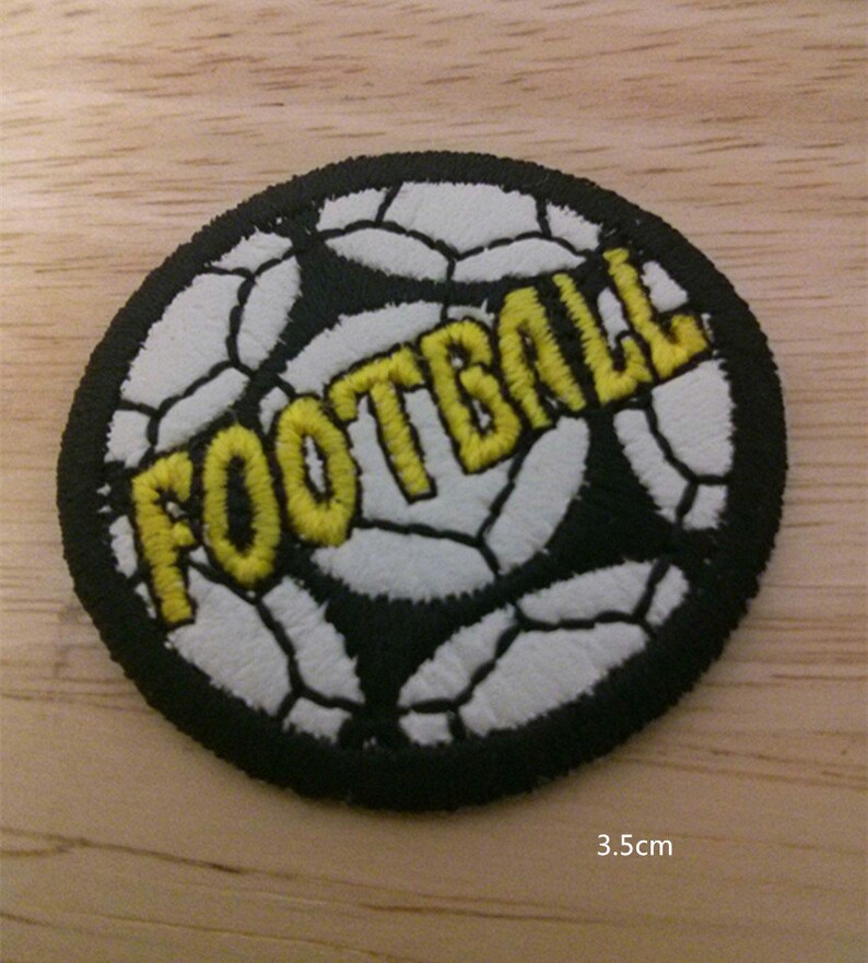 Wholesale Lot 40pcs Sport Soccer football sewing iron on patch DIY SEWING 3.5cm 1.4inch