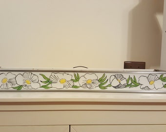 Vintage 1970's hand painted glass panel bathroom vanity lighting, 4 sockets