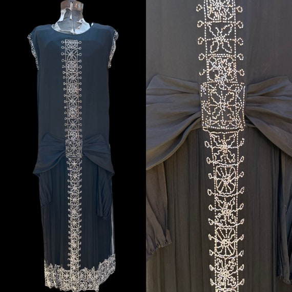 Antique 1920s Beaded Chiffon and Crepe Bow Dress … - image 1