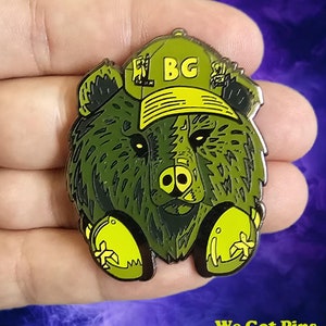 DJ Dubstep Bass Music Riddim Music Festival Bear Headphones Hat Metal Enamel Lapel Hat Pin