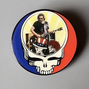 Pin de sombrero con solapa de esmalte metálico que brilla en la oscuridad con forma de calavera y guitarra eléctrica Jerry