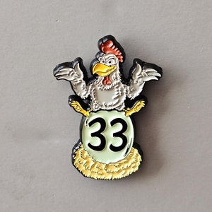 BMFS Cluck Ol&#39; Hen Bluegrass Chicken Laying Egg 33 Metal Pin
