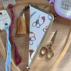 Embroidery Scissors Needles Case: Travel Needlework Organizer