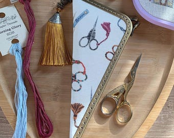 Embroidery Scissor Needle Case Travel Needlework Cross Stitch Sewing Organizer Thread Catcher