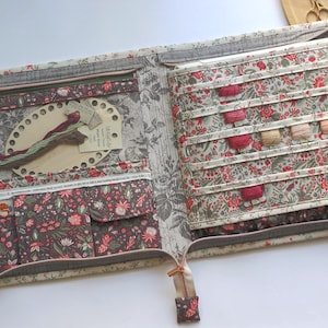 Handmade Cross Stitch Project Bag: 11&quot; Hoop, 50 Bobbin Storage