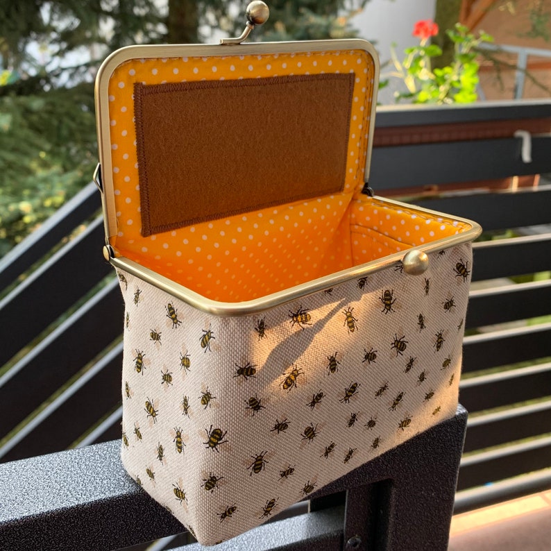 Bee Sewing Box Needlework Case Cross Stitch Embroidery Storage Travel Punch Needle Tools Holder Quilter Scissors Pouch Craft Organizer Small bees