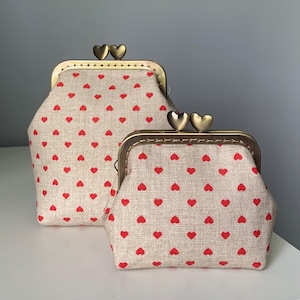 Heart Kiss Lock Coin Purse, Red Jewelry Storage Bag, Money Pouch, Earbuds Holder Wallet Pouch privacy Sanitary Woman