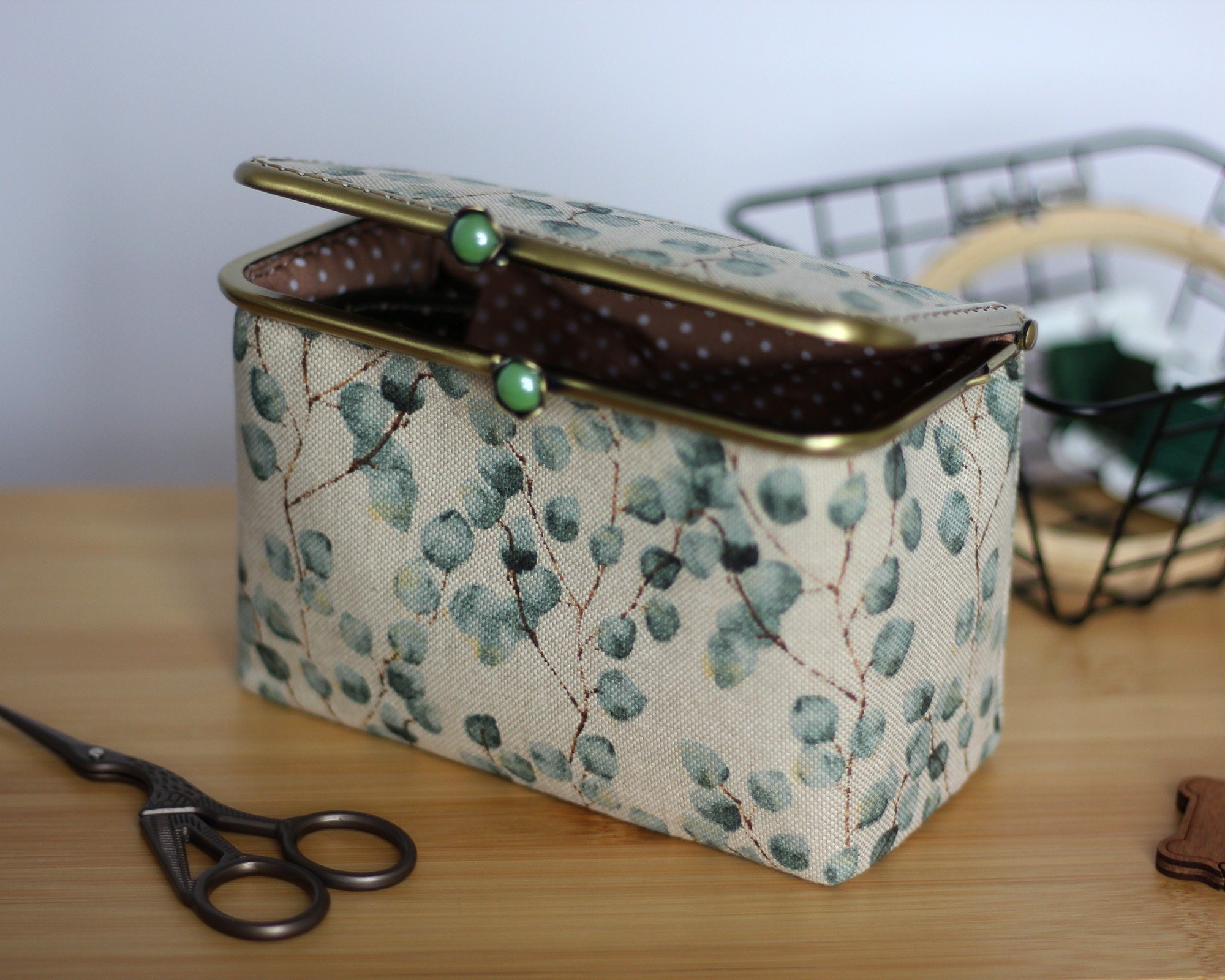 Needlework Box Case Linen Embroidery Tool Storage Frame Clasp